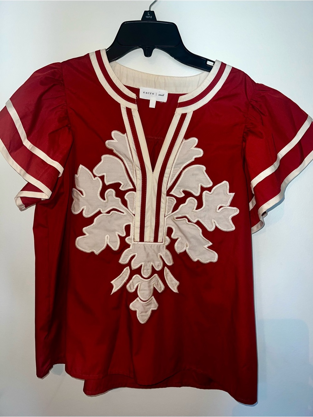 entro Rust Embroidered Flutter-Sleeve Top - Picture 4 of 6